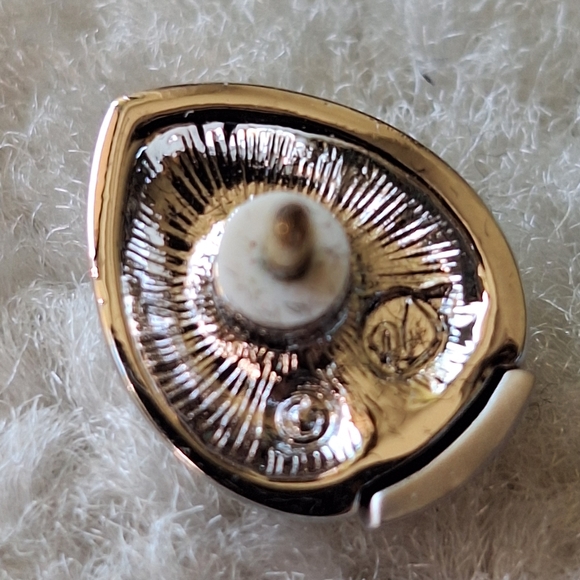 NEW SWAROVSKI Pin - Picture 4 of 5